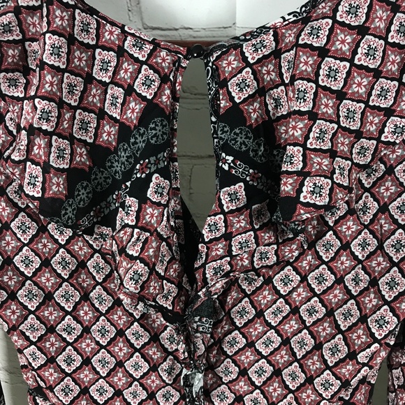 Wild Blue Sadie Robertson long sleeve romper - Picture 9 of 10